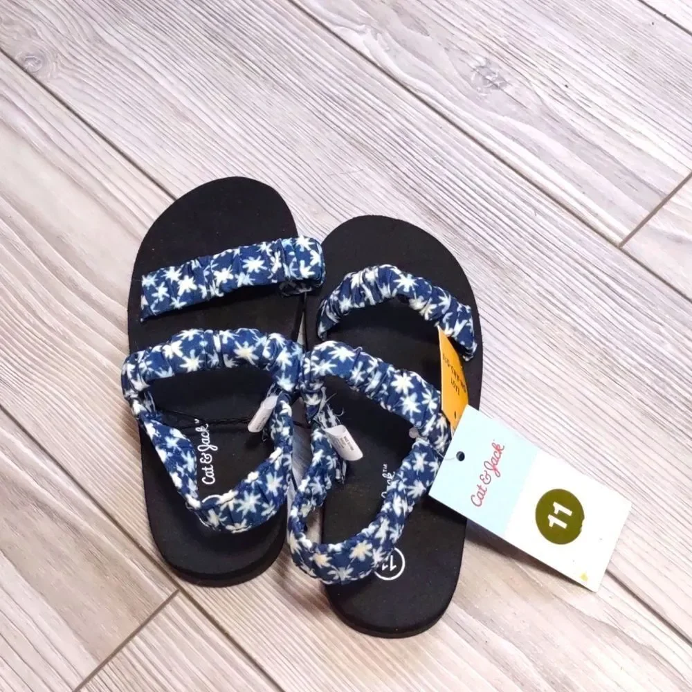 (19-0712) Cat & Jack Blue MIA  Siz 11